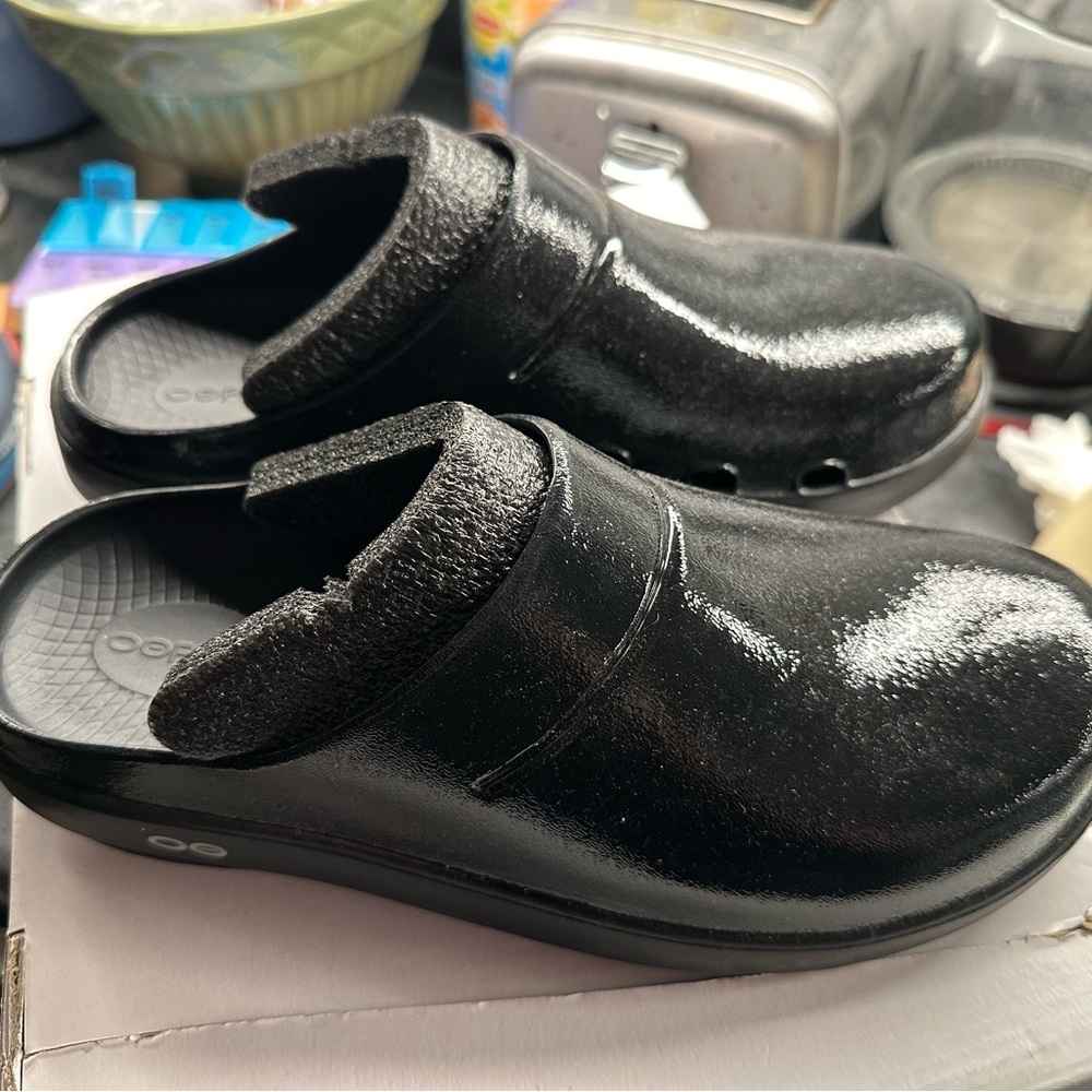 OOFOS OOCLOOG LUXE CLOG NEW Never worn